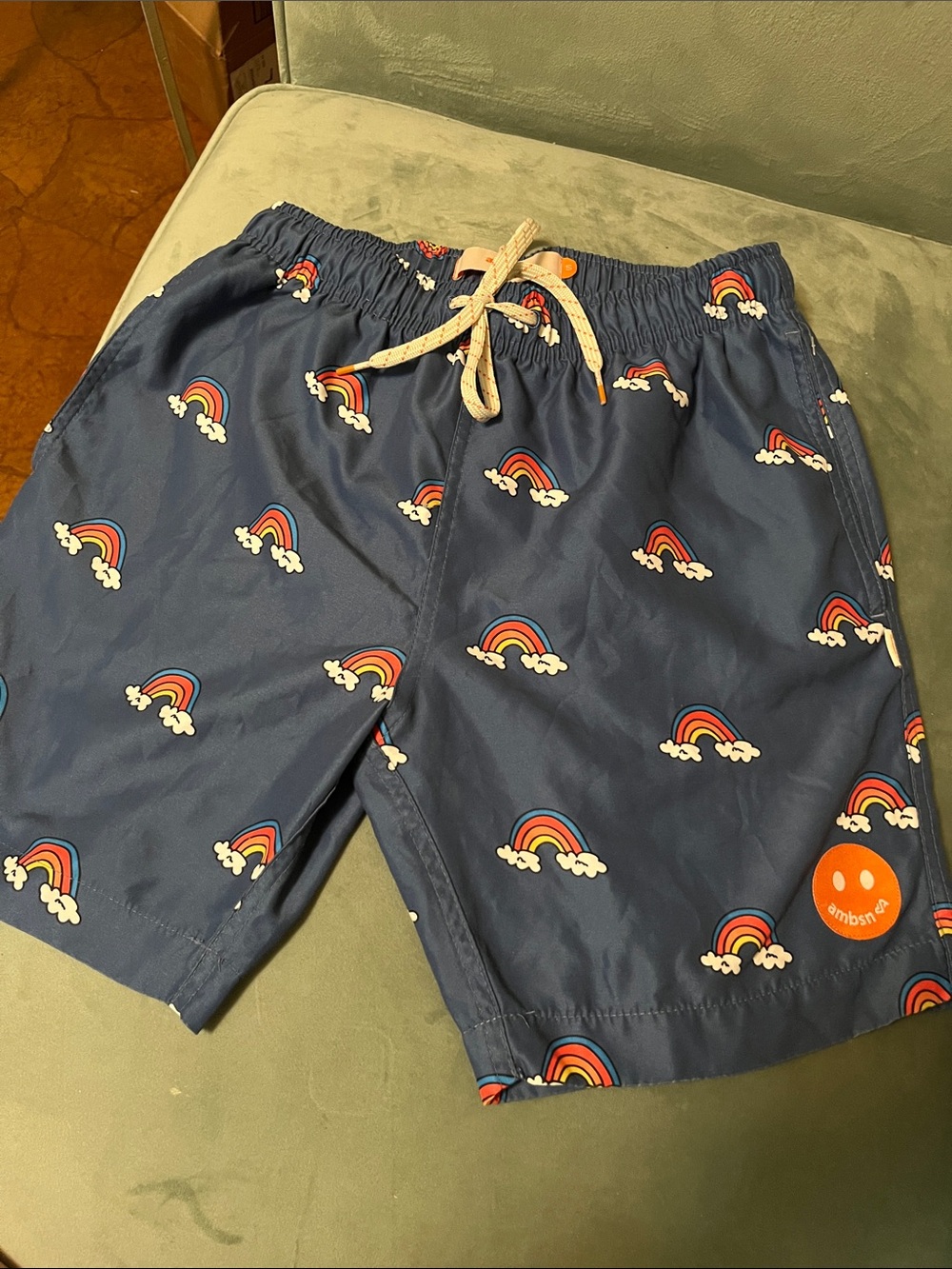 NWOT AMBSN Men's 6.5" Large Blue Rainbow Cloud Unlined Swim Trunks/Shorts Sz Sm